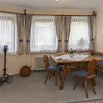 Gundi Ripper Apartman *