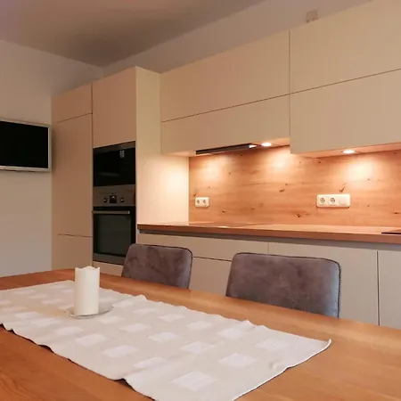 דירה Gundi Ripper זאלבך הינטרגלם