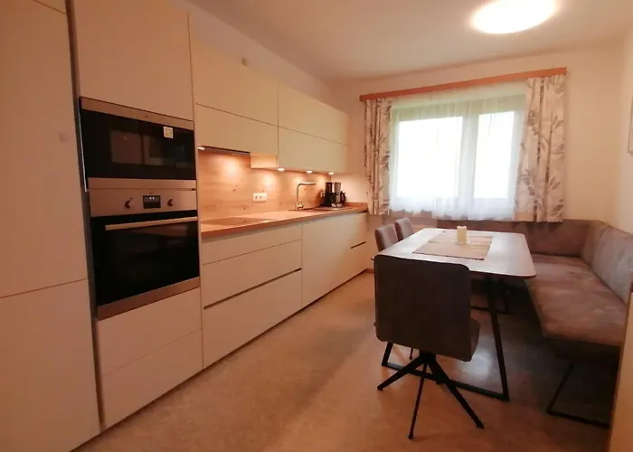 Gundi Ripper ザールバッハ・ヒンターグレム